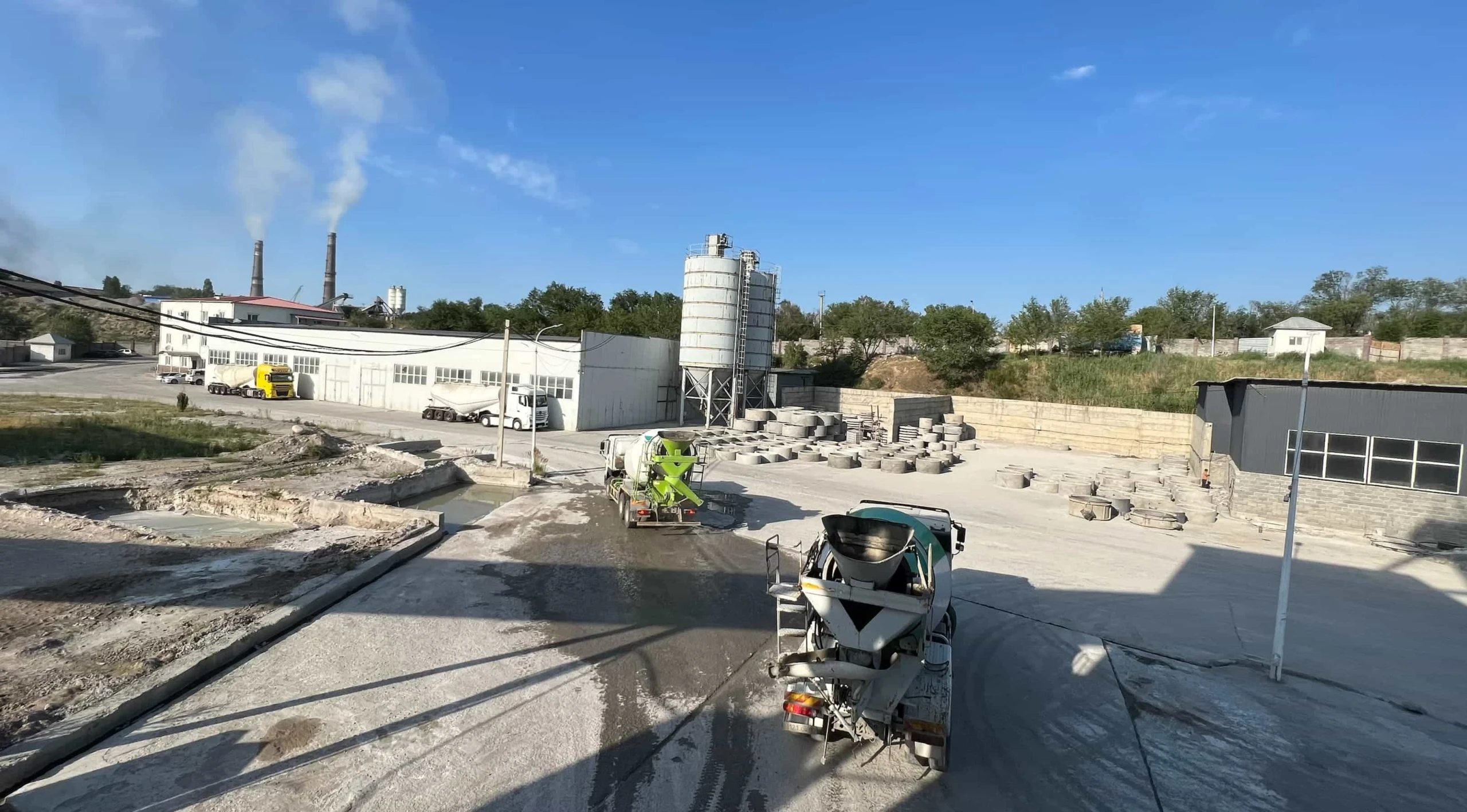 Товарный бетон в Алматы с доставкой от завода Blue-beton